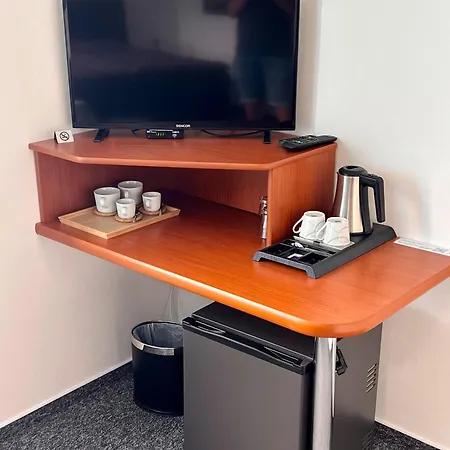 Hotel Cavok Letiste Pribram